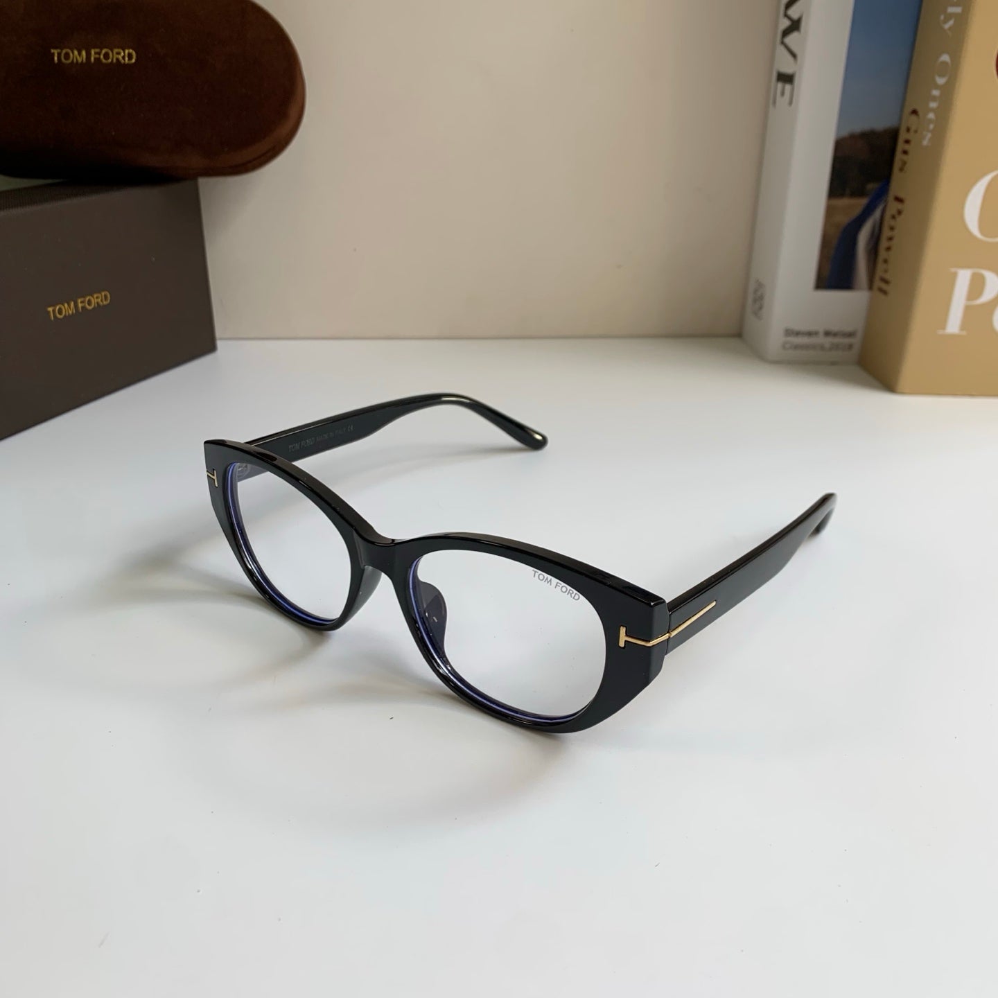 Tom Ford Fashion Silver Lens Sunglasses for Men & Women - 372560 - detail image 2