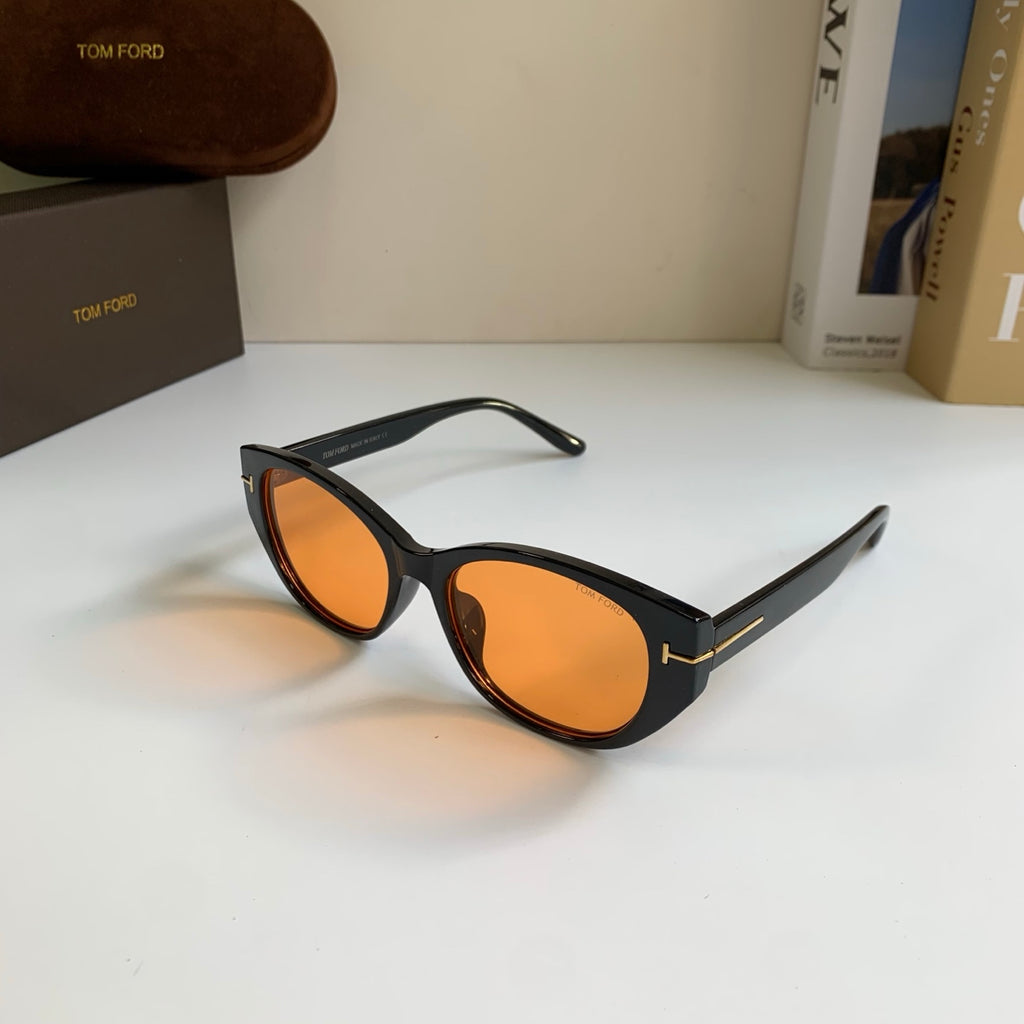 Tom Ford Fashion Orange Lens Sunglasses for Men & Women - 449948 - detail image 2