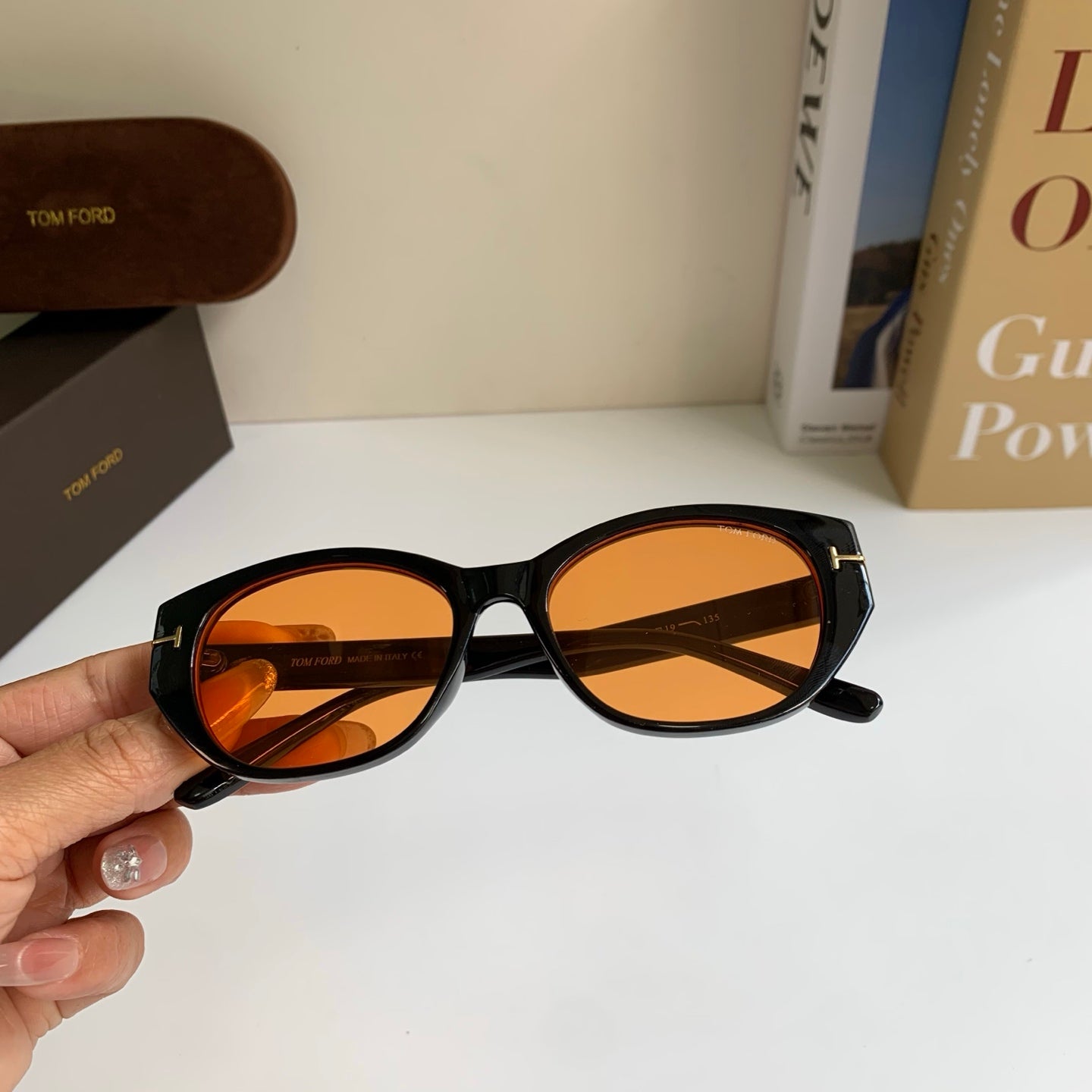 Tom Ford Fashion Orange Lens Sunglasses for Men & Women - 449948 - detail image 4