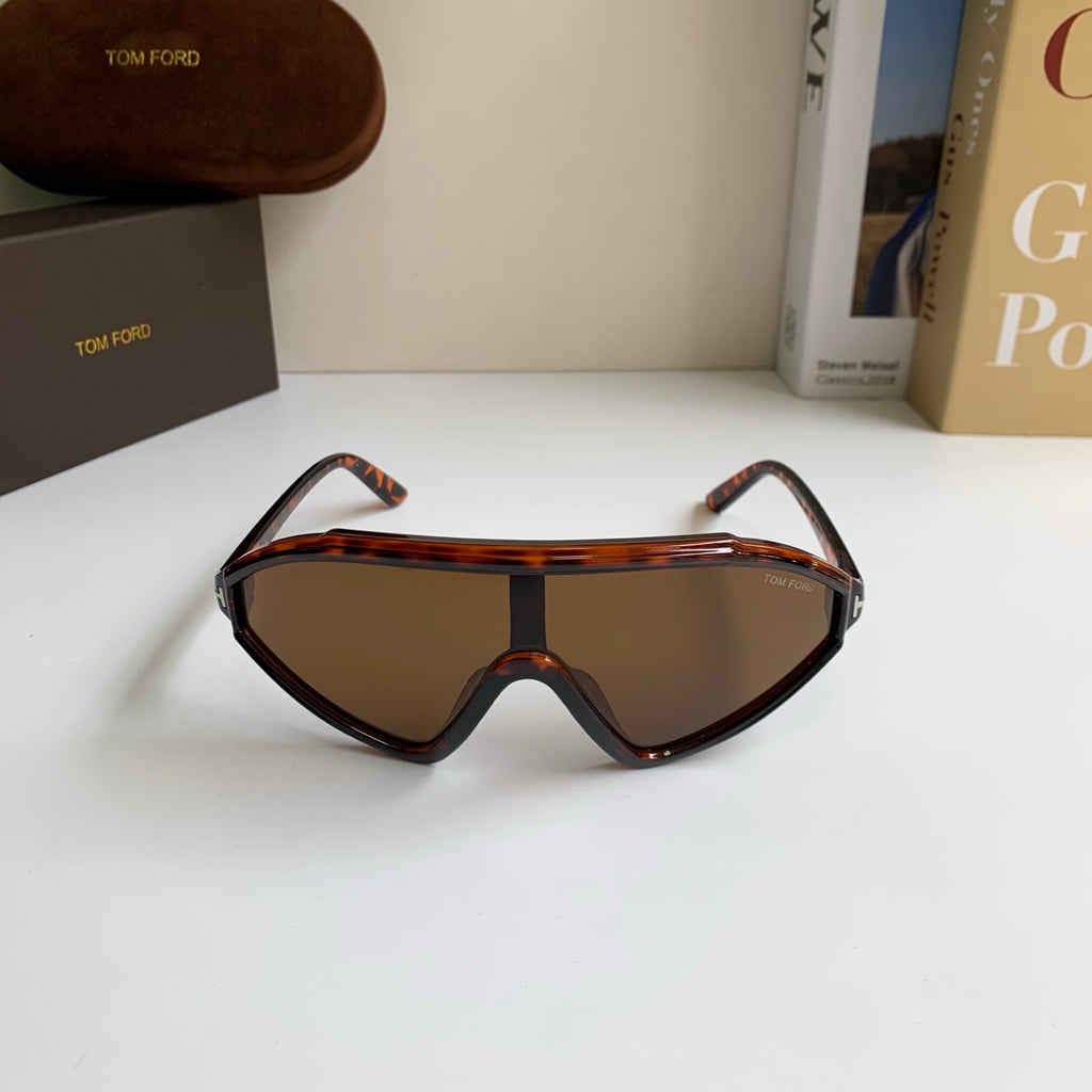 Tom Ford Fashion Black Lens Sunglasses for Men & Women - 372564 - detail image 5