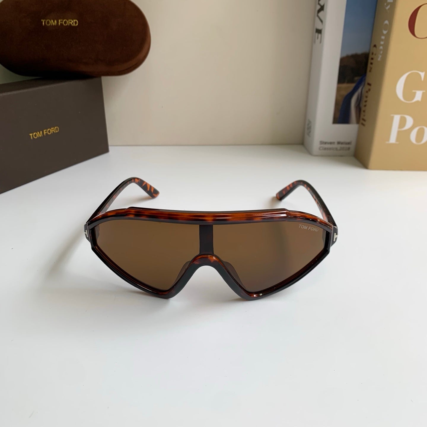 Tom Ford Fashion Black Lens Sunglasses for Men & Women - 372564 - detail image 5