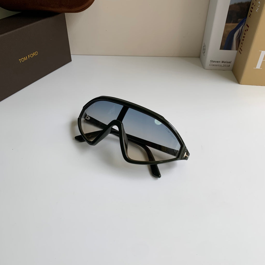 Tom Ford Fashion Silver Lens Sunglasses for Men & Women - 466292 - detail image 4