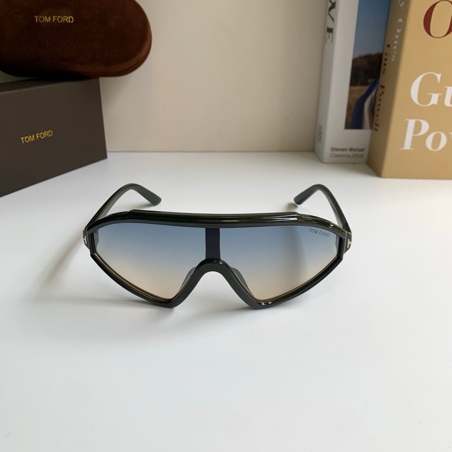 Tom Ford Fashion Silver Lens Sunglasses for Men & Women - 466292 - detail image 3