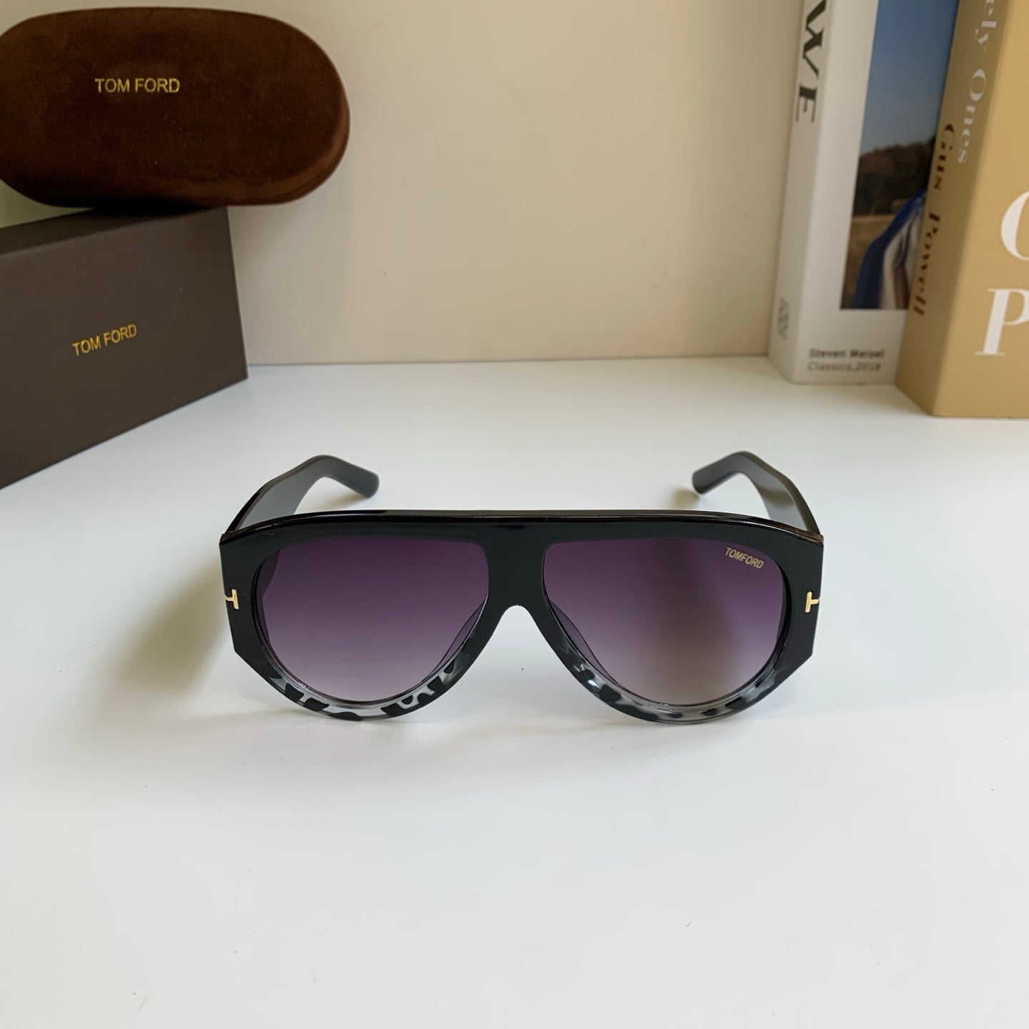 Tom Ford Fashion Black Lens Sunglasses for Men & Women - 372579 - detail image 3