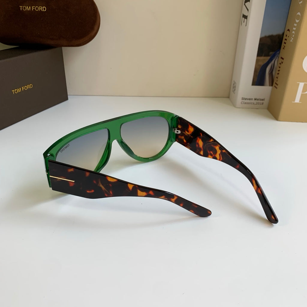 Tom Ford Fashion Green Lens Sunglasses for Men & Women - detail image 6