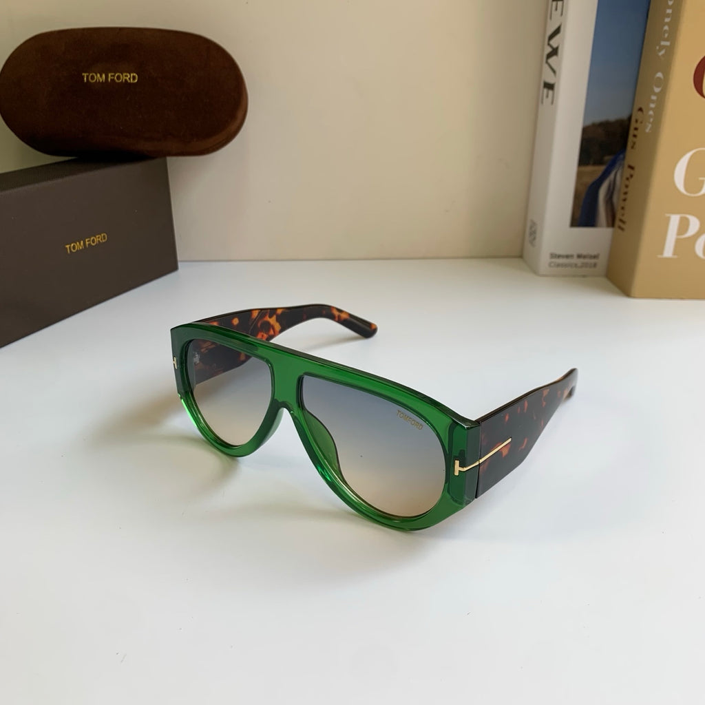 Tom Ford Fashion Green Lens Sunglasses for Men & Women - detail image 2