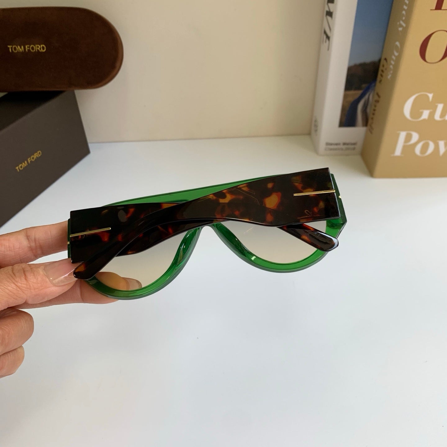 Tom Ford Fashion Green Lens Sunglasses for Men & Women - detail image 7