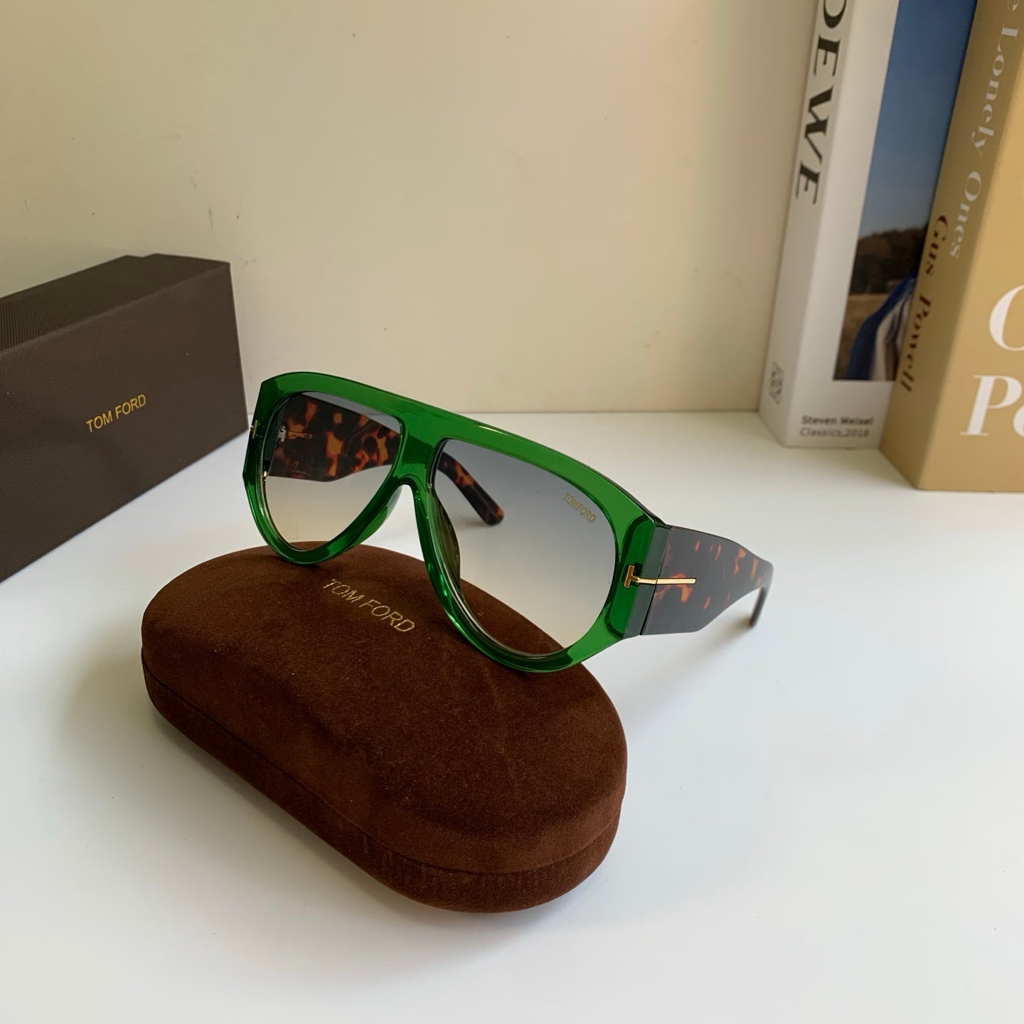 Tom Ford Fashion Green Lens Sunglasses for Men & Women - 372581 - detail image 5