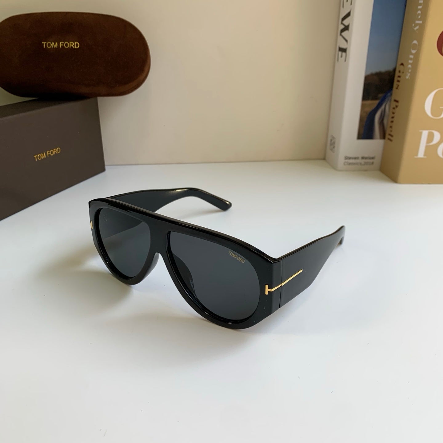 Tom Ford Fashion Black Lens Sunglasses for Men & Women - 372583 - detail image 2