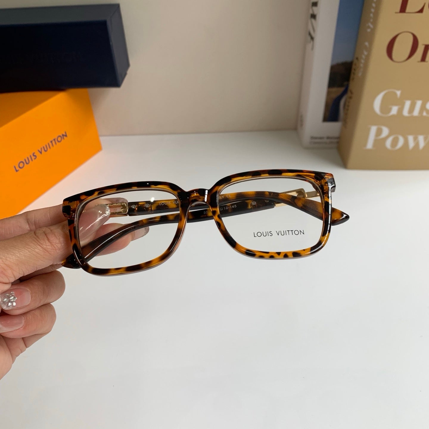 Louis Vuitton Square Brown Lens Sunglasses for Men & Women - 414889 - detail image 4