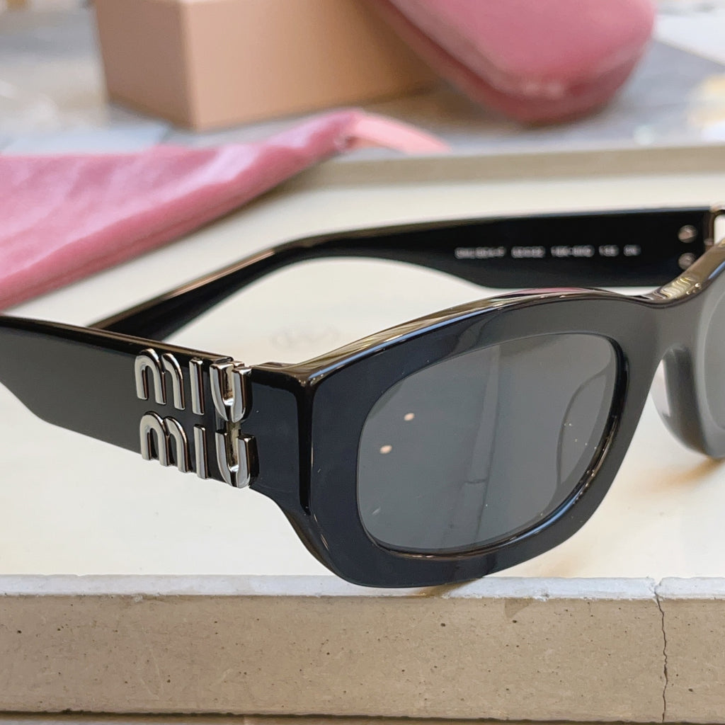 Miu Miu B04-F Fashion Red Lens Sunglasses for Men & Women - detail image 4