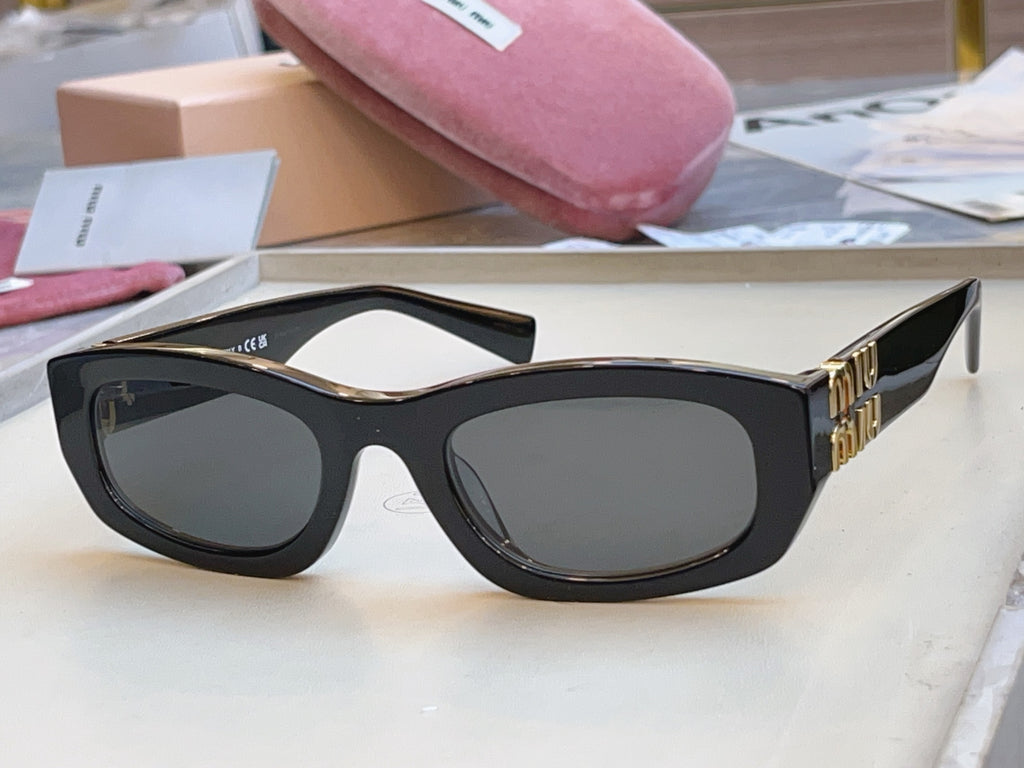 Miu Miu B04-F Fashion Black Lens Sunglasses for Men & Women - 432613 - detail image 2