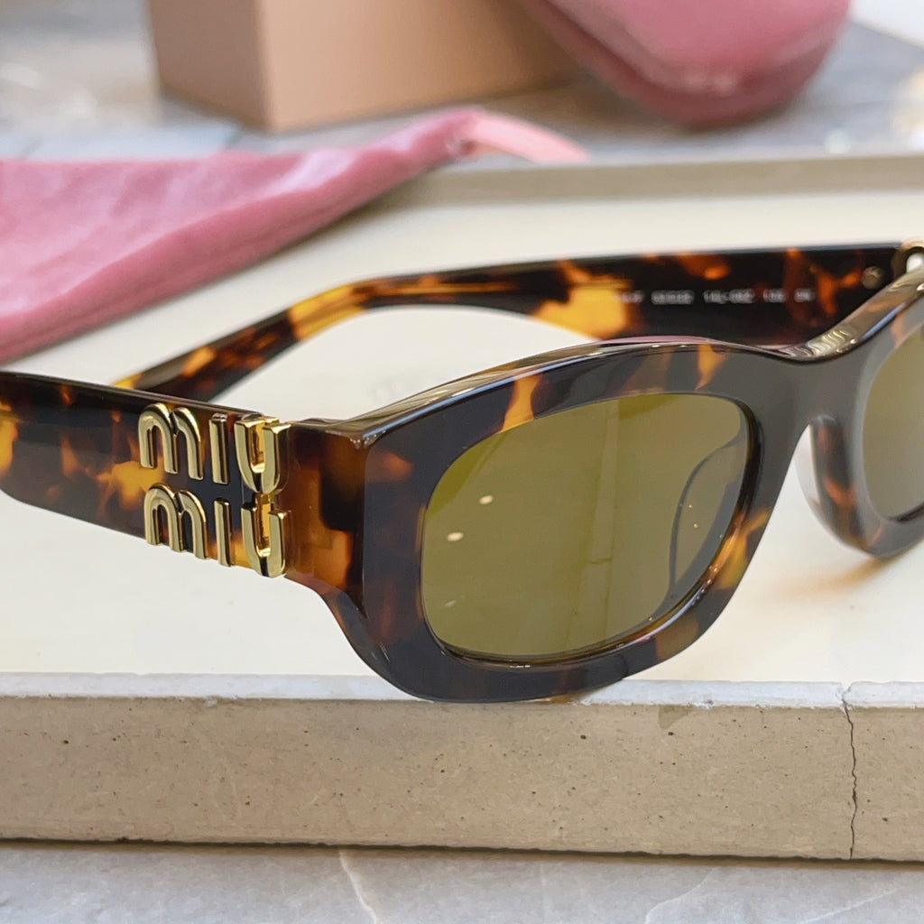 Miu Miu B04-F Fashion Black Lens Sunglasses for Men & Women - detail image 7