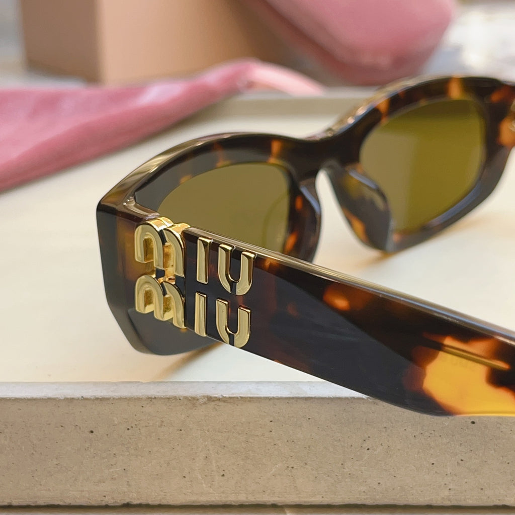 Miu Miu B04-F Fashion Black Lens Sunglasses for Men & Women - detail image 9