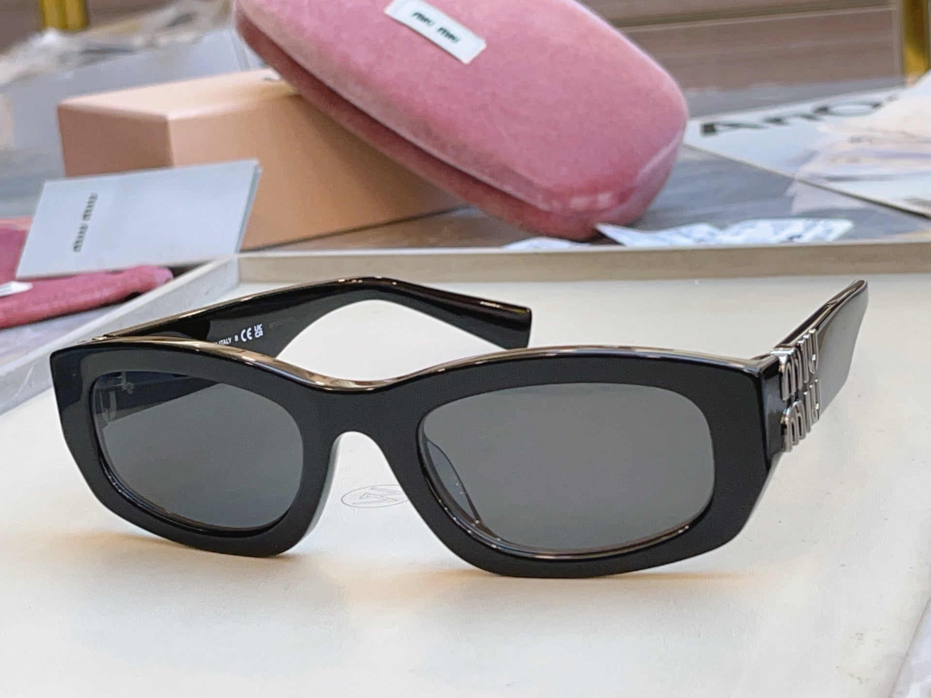 Miu Miu B04-F Fashion Red Lens Sunglasses for Men & Women - detail image 2