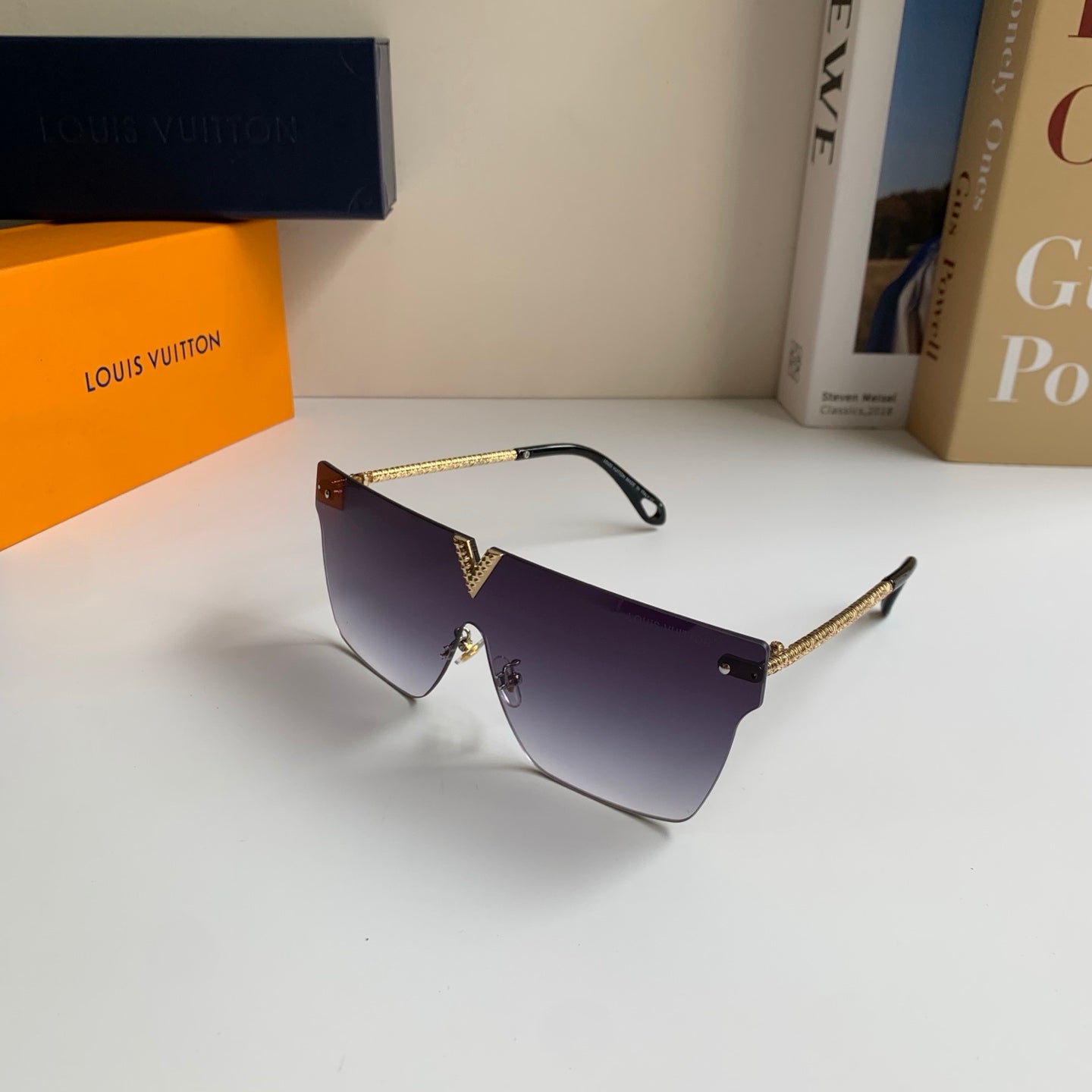 Louis Vuitton Square Silver Lens Sunglasses for Men & Women - 371372 - detail image 2