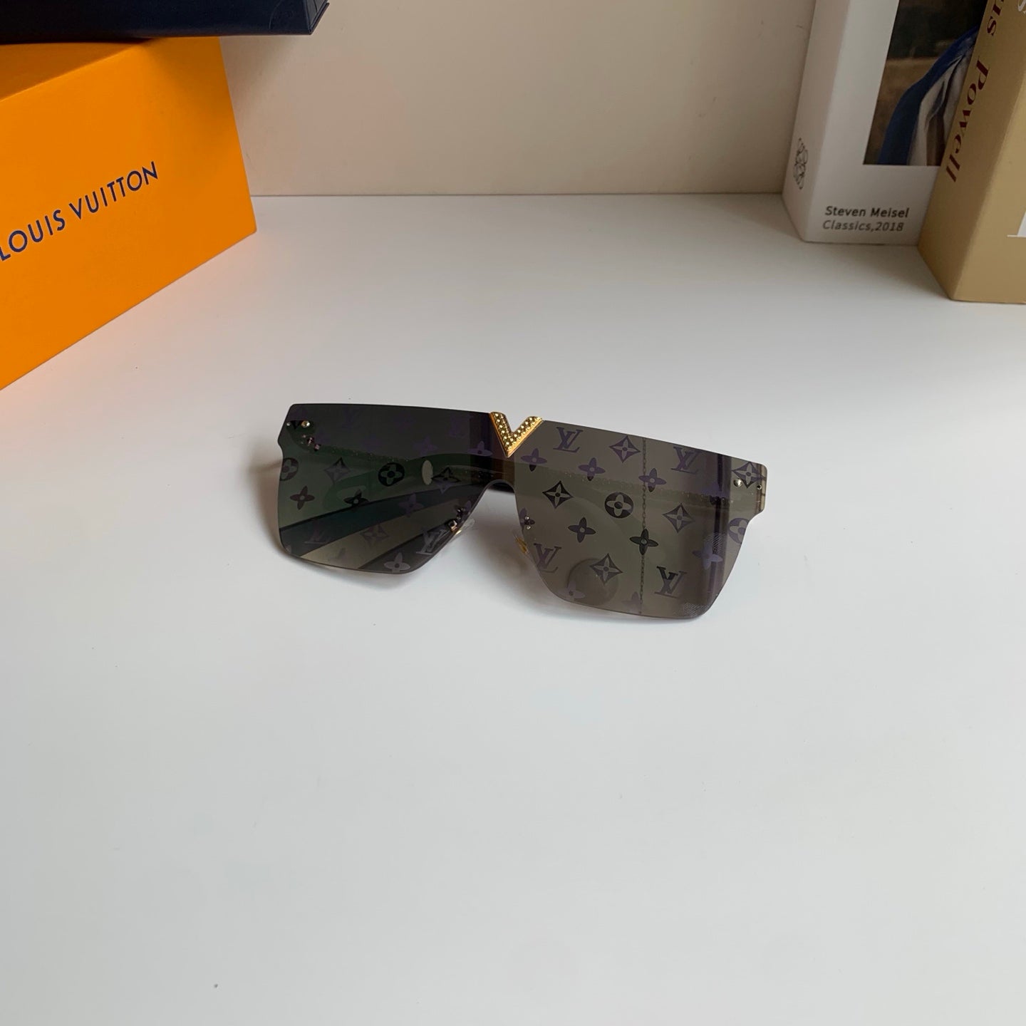 Louis Vuitton Square Silver Lens Sunglasses for Men & Women - 371373 - detail image 4