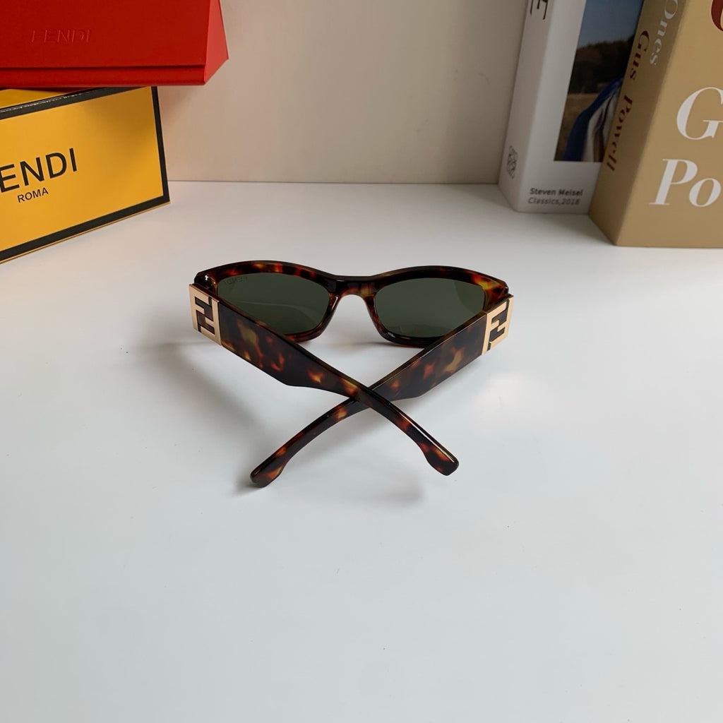 Fendi Fashion Black Lens Sunglasses for Men & Women - detail image 9