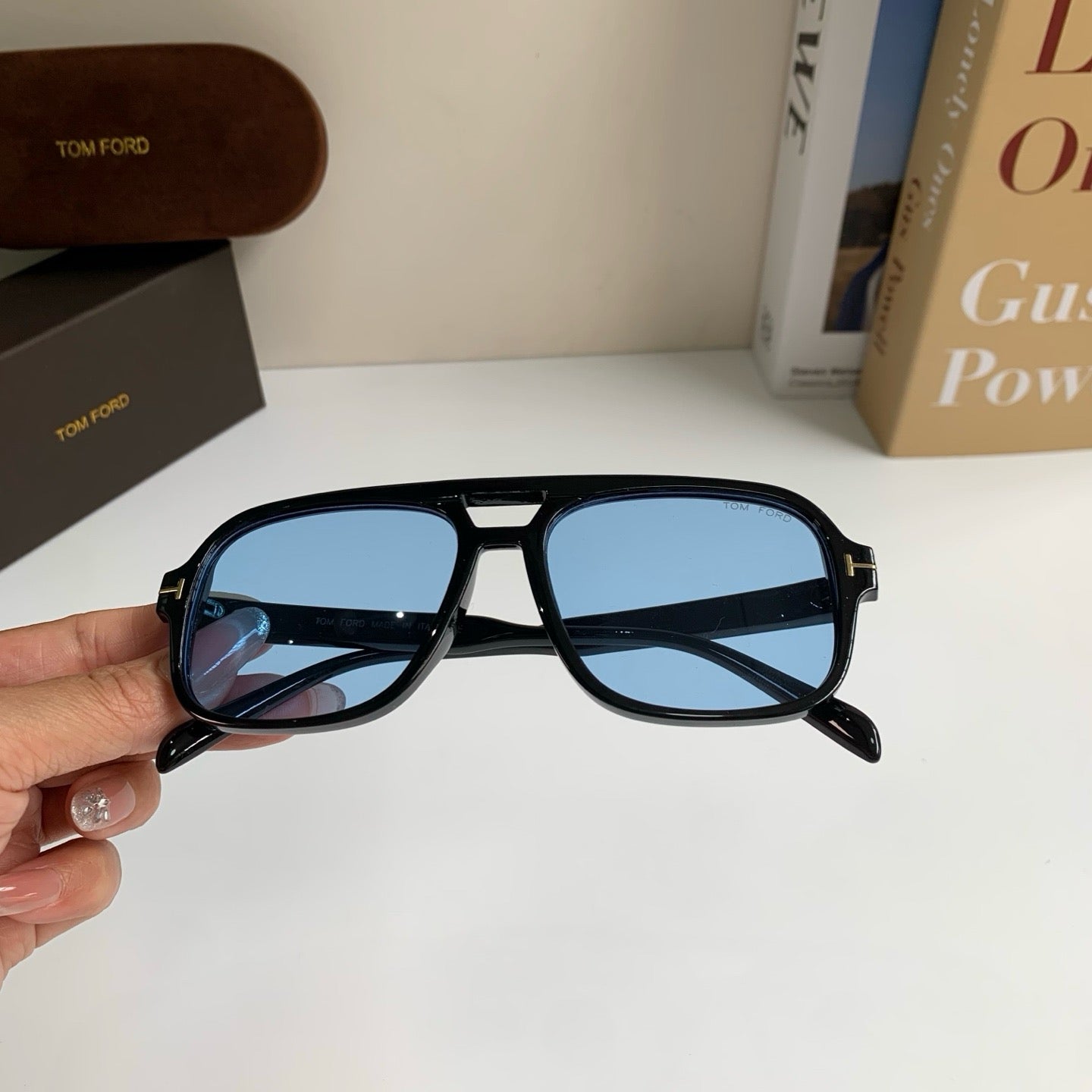 Tom Ford Fashion Blue Lens Sunglasses for Men & Women - 487945 - detail image 3