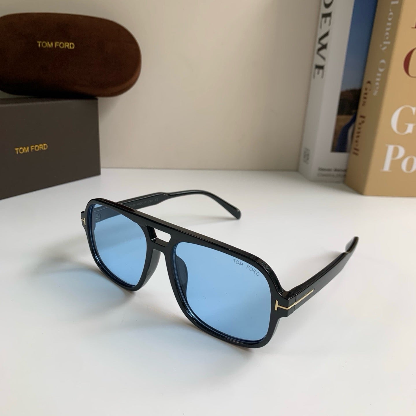 Tom Ford Fashion Blue Lens Sunglasses for Men & Women - 487945 - detail image 2