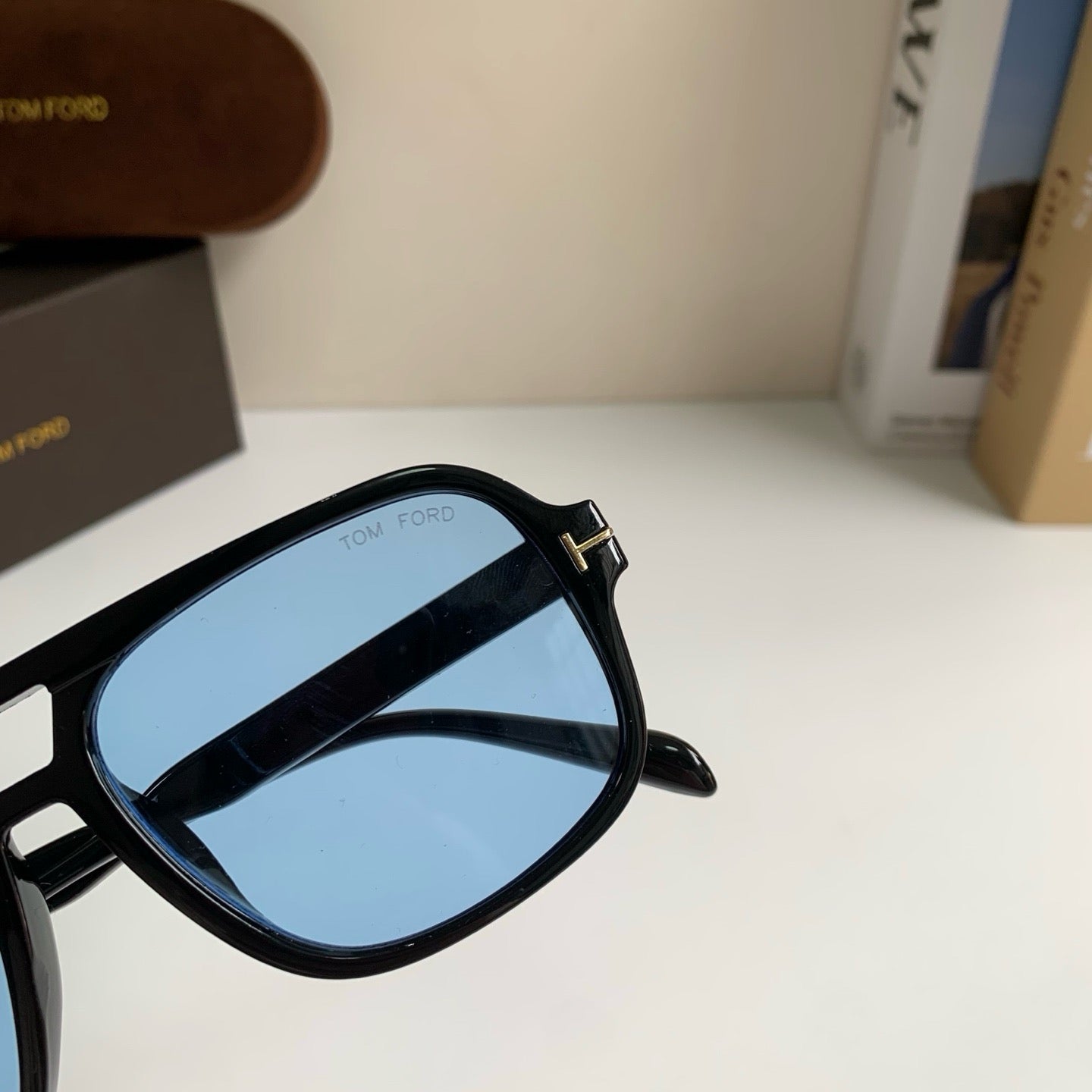 Tom Ford Fashion Blue Lens Sunglasses for Men & Women - 416410 - detail image 6