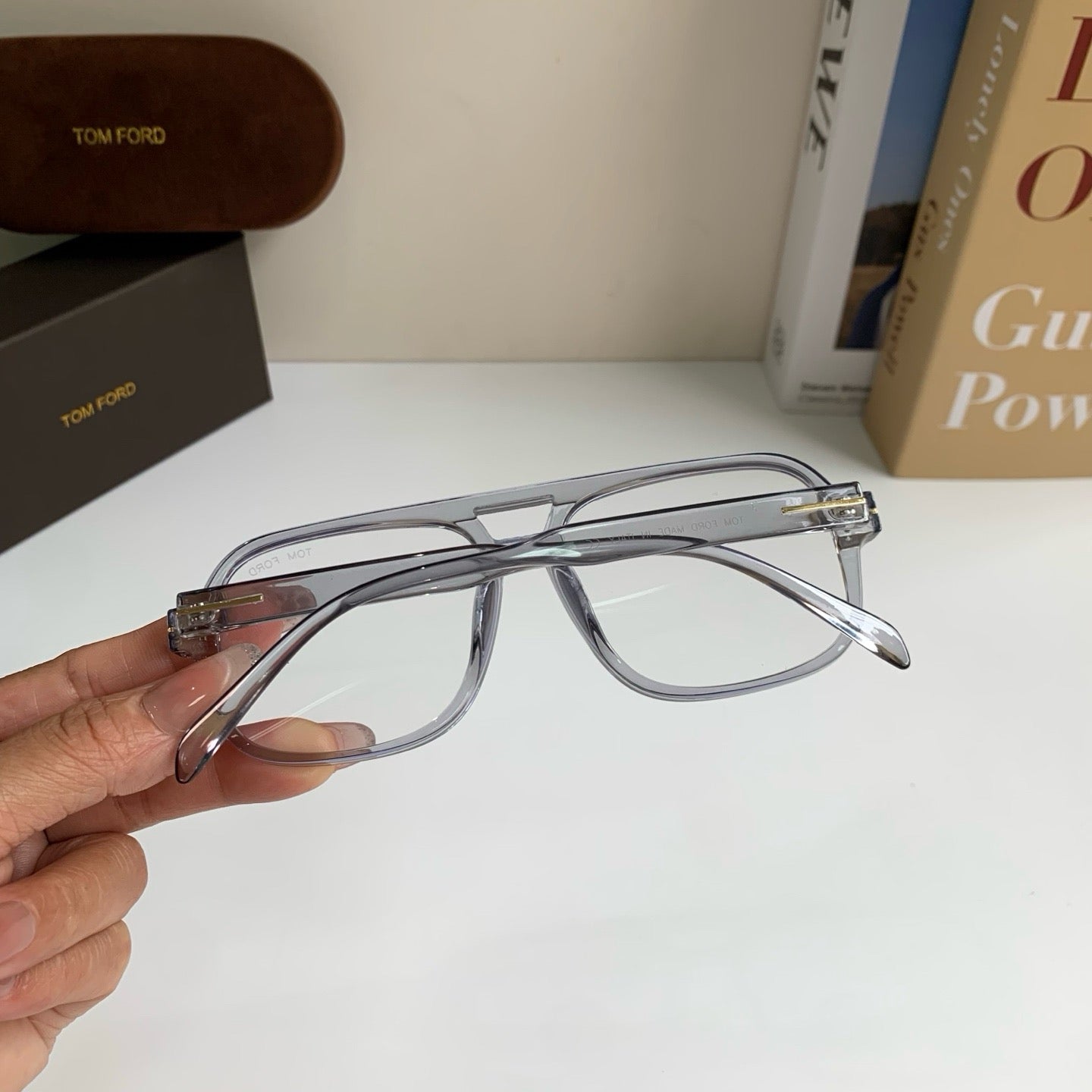 Tom Ford Fashion Silver Lens Sunglasses for Men & Women - 487947 - detail image 8