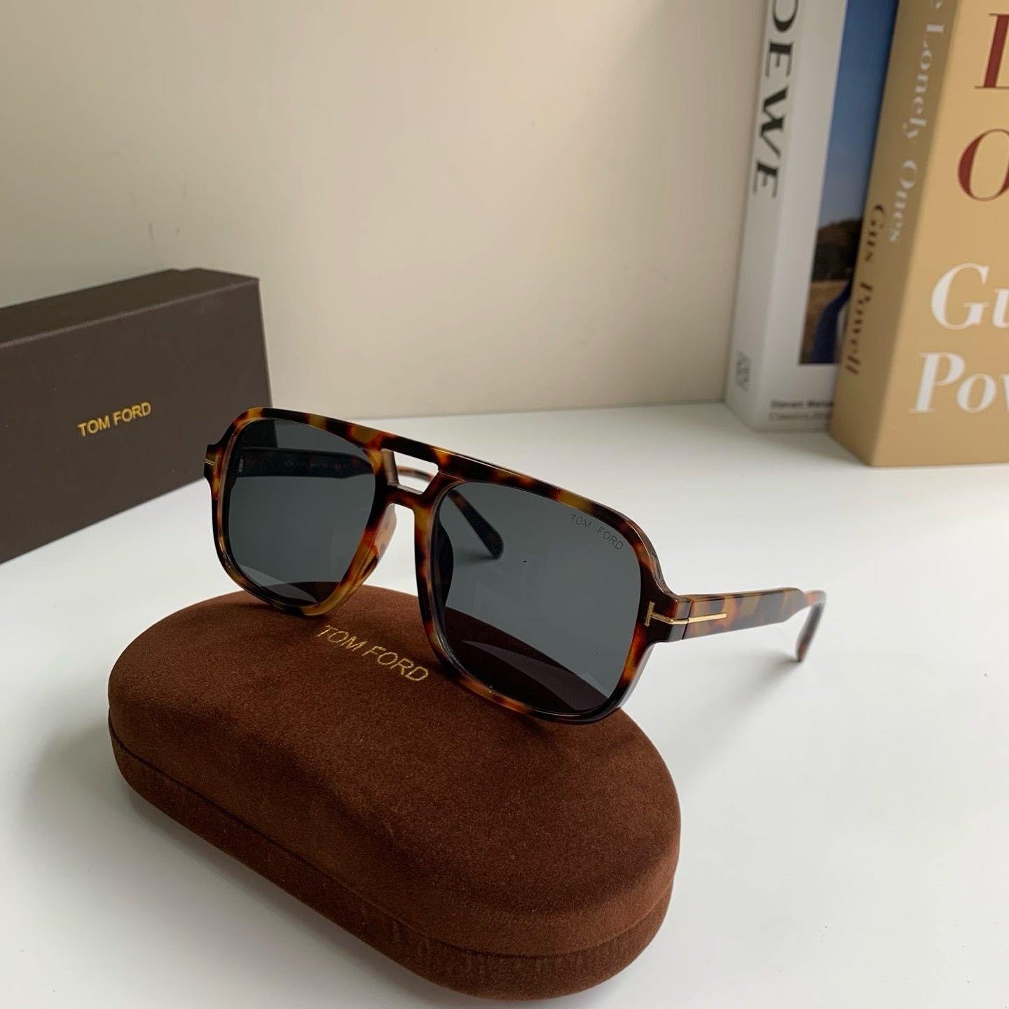 Tom Ford Fashion Black Lens Sunglasses for Men & Women - 487948 - detail image 5