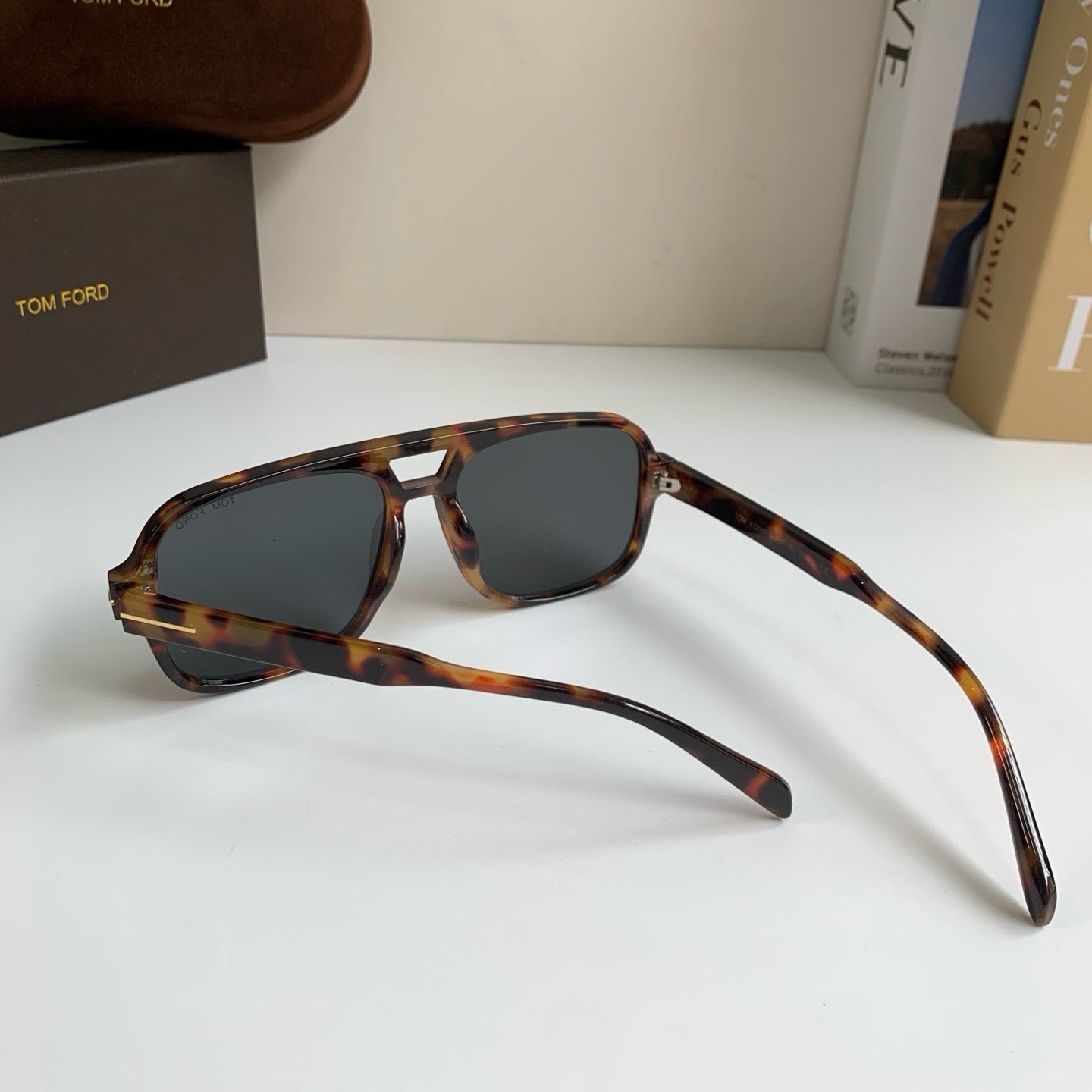Tom Ford Fashion Black Lens Sunglasses for Men & Women - 487948 - detail image 7