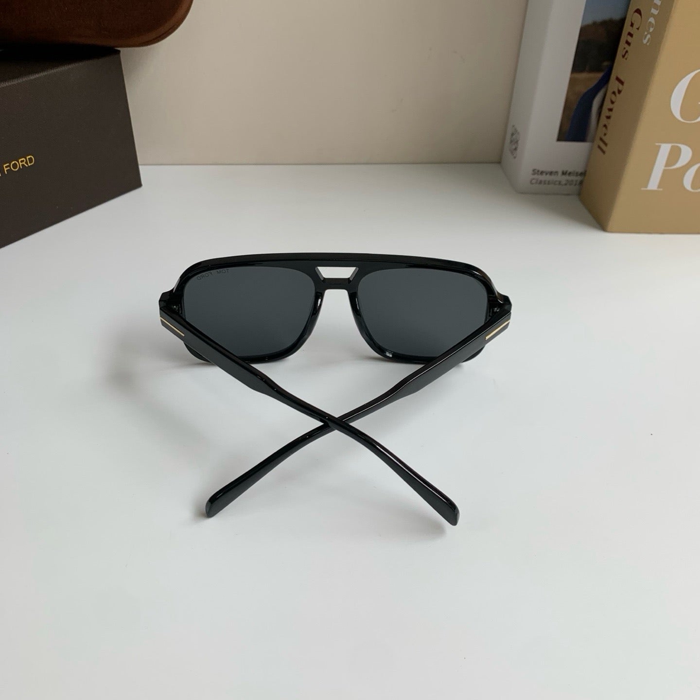 Tom Ford Fashion Black Lens Sunglasses for Men & Women - 487949 - detail image 6