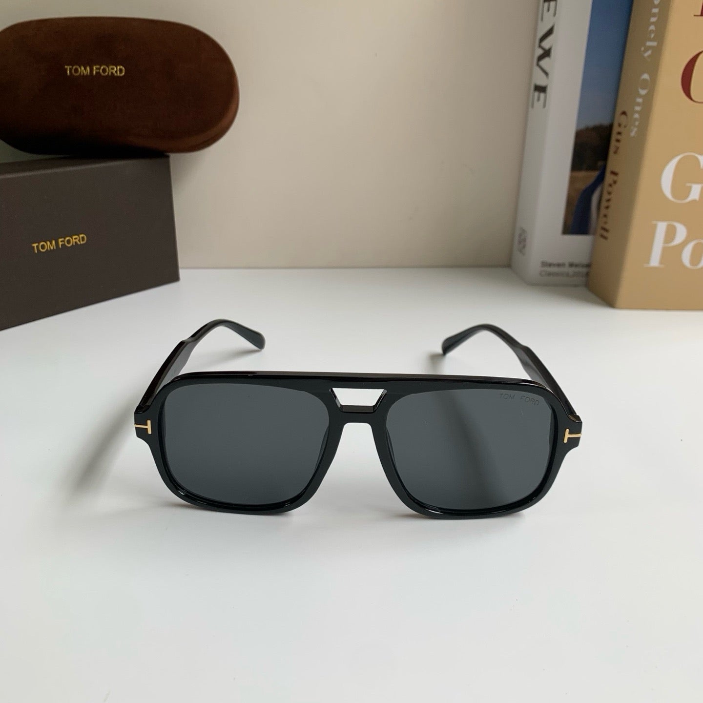 Tom Ford Fashion Black Lens Sunglasses for Men & Women - 487949 - detail image 3