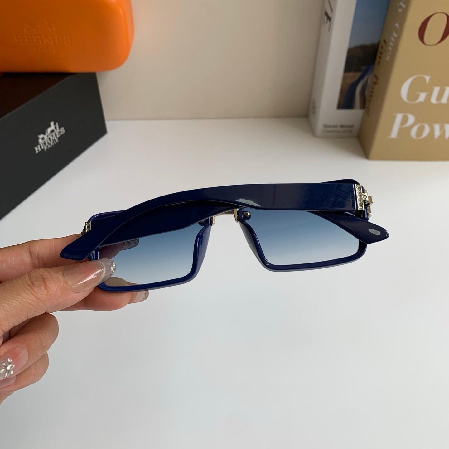 Hermès Square Blue Lens Sunglasses for Men & Women - detail image 8