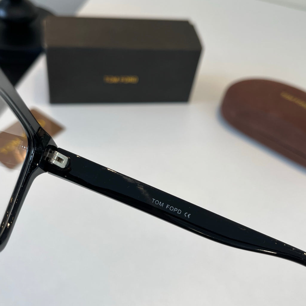 Tom Ford Fashion Silver Lens Sunglasses for Men & Women - 383078 - detail image 10