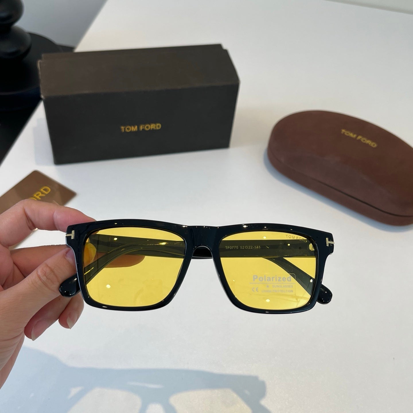 Tom Ford Fashion Gold Lens Sunglasses for Men & Women - 466322 - detail image 5