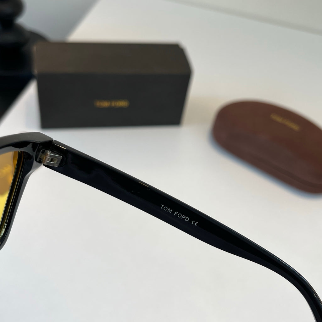 Tom Ford Fashion Gold Lens Sunglasses for Men & Women - 383080 - detail image 10