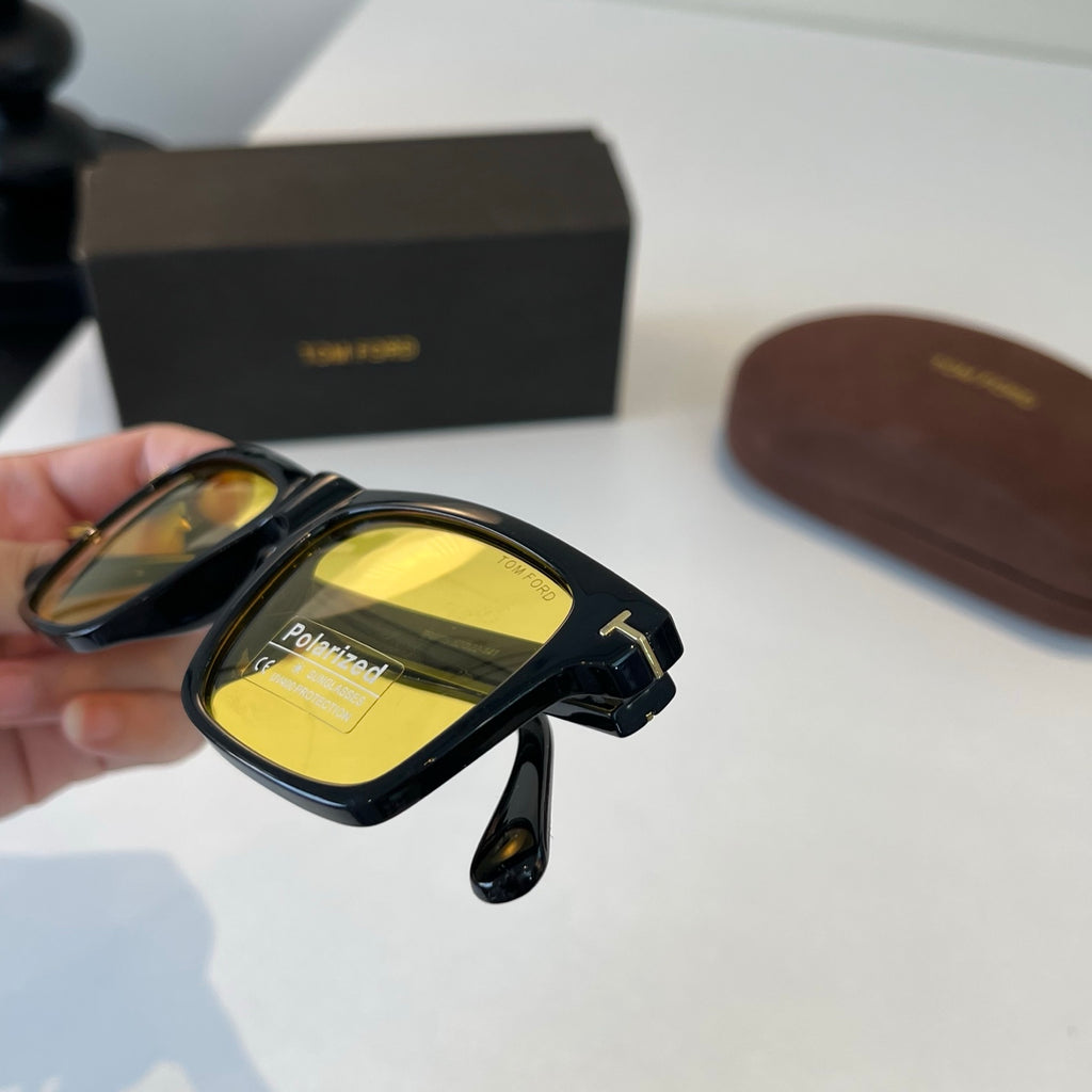 Tom Ford Fashion Gold Lens Sunglasses for Men & Women - 466322 - detail image 6