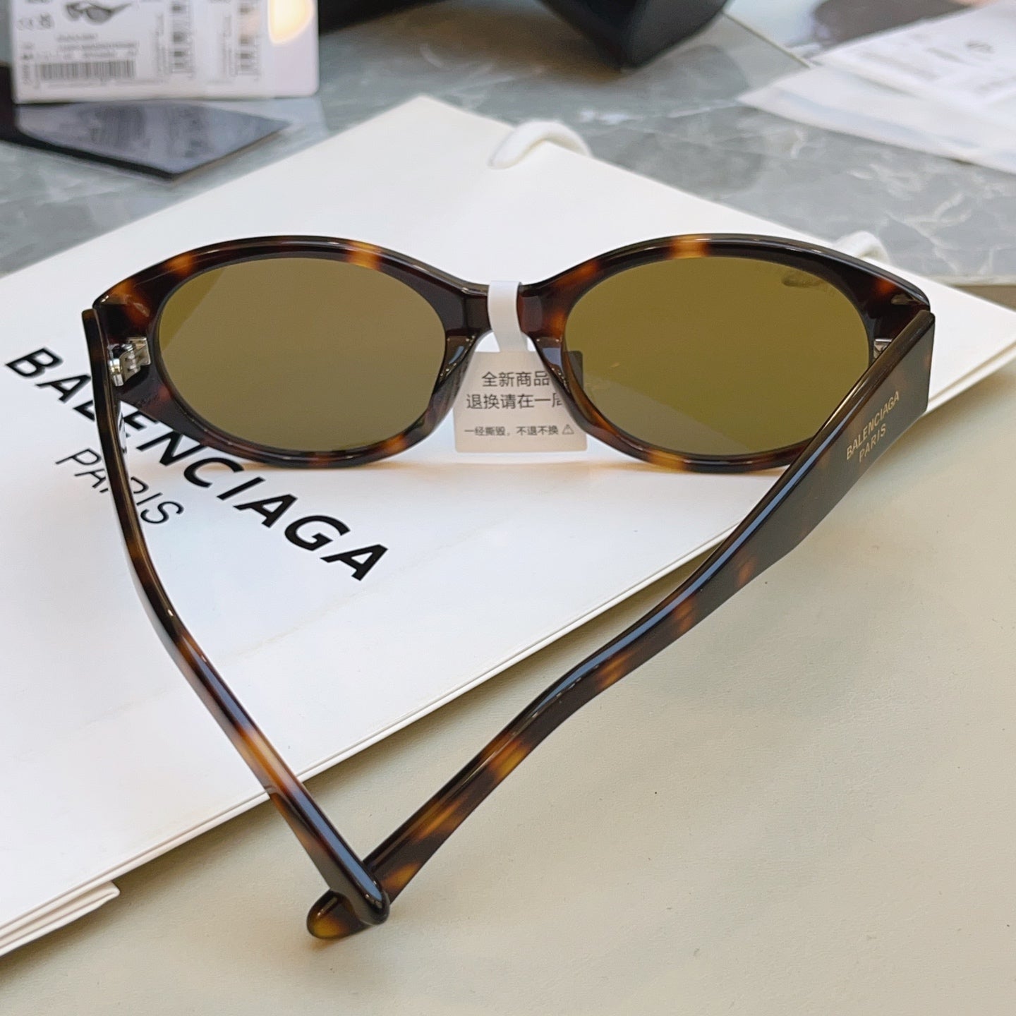 Balenciaga BB0369S Fashion Black Lens Sunglasses for Men & Women - 487504 - detail image 7