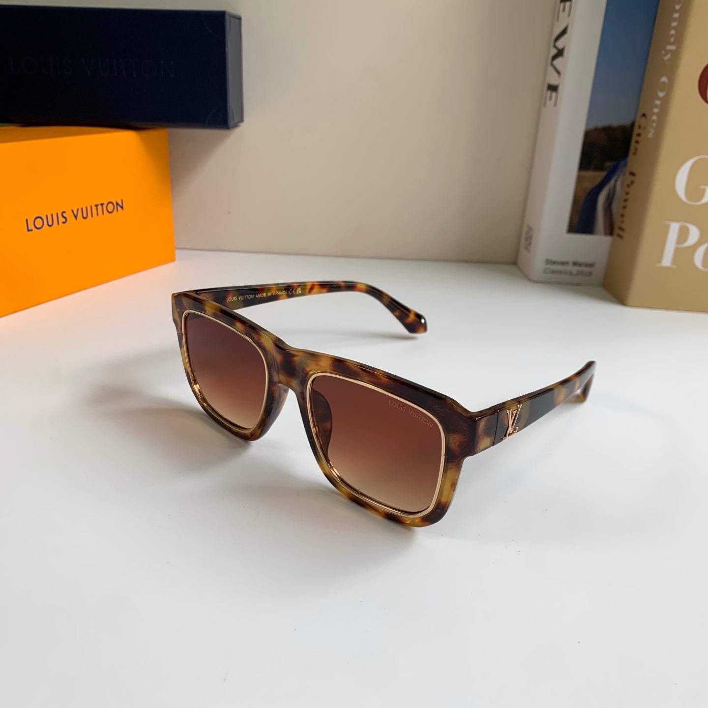 Louis Vuitton Square Brown Lens Sunglasses for Men & Women - 357760 - detail image 2