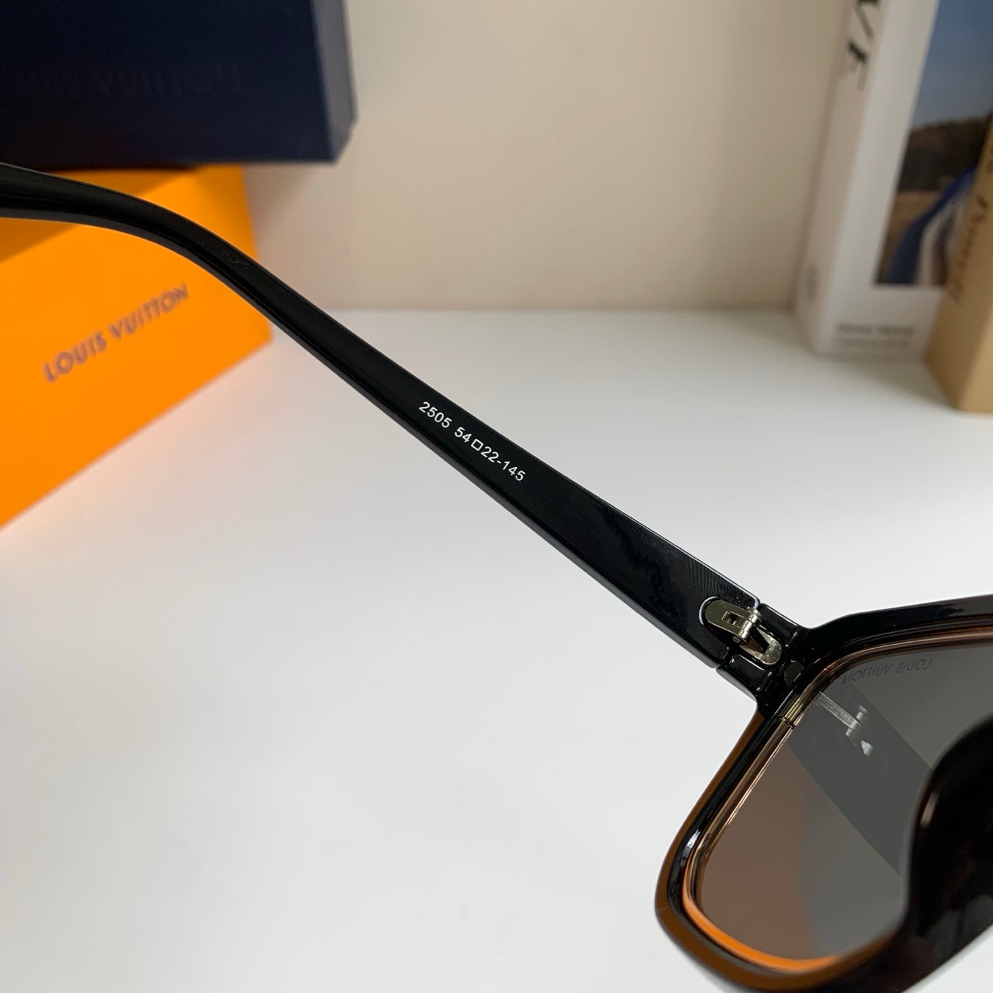 Louis Vuitton Square Black Lens Sunglasses for Men & Women - 357763 - detail image 6