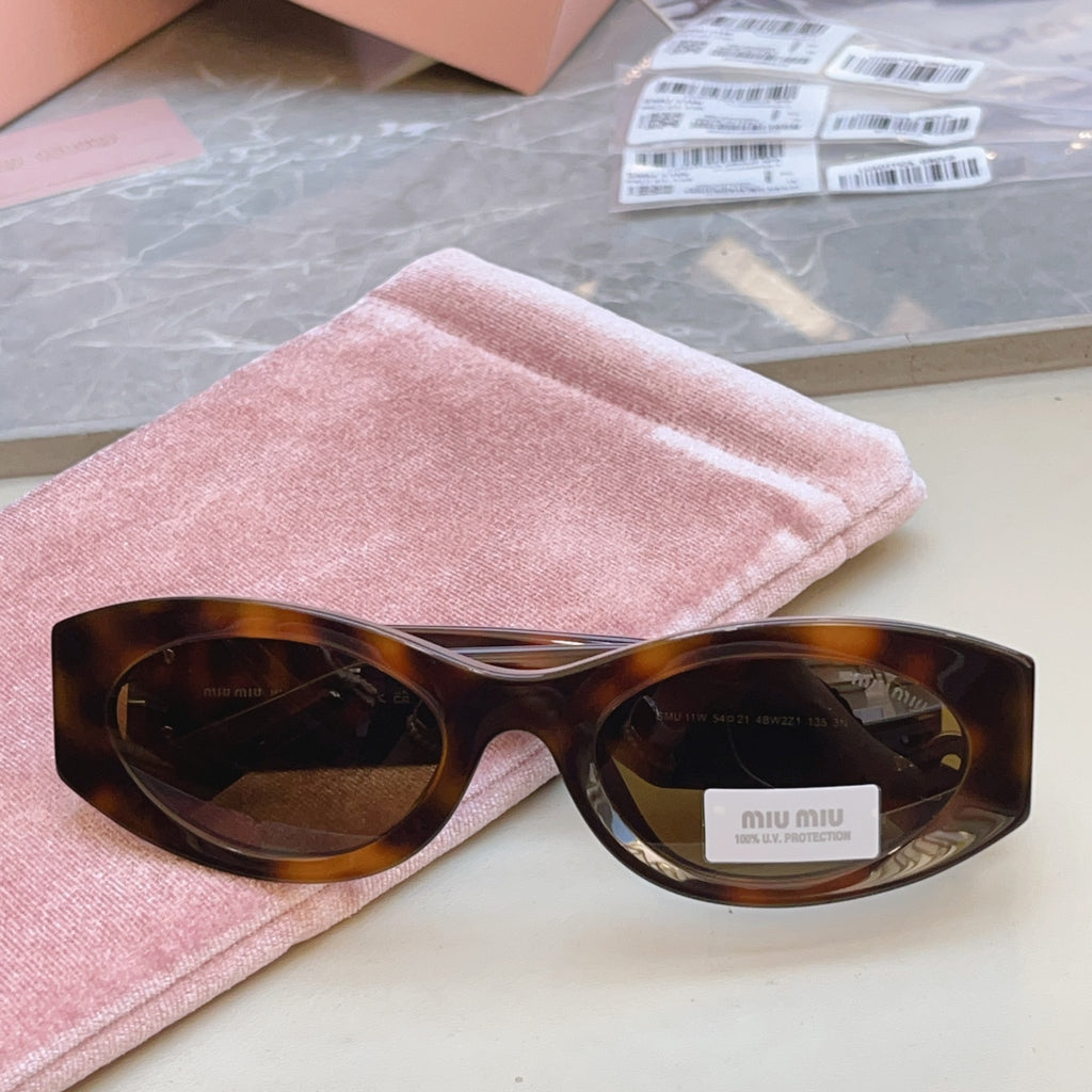 Miu Miu Fashion Black Lens Sunglasses for Men & Women - 432608 - detail image 3
