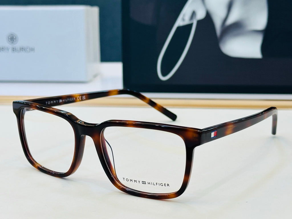 Tom Ford TH2246 Acetate Fashion Black Lens Sunglasses for Men & Women - detail image 2