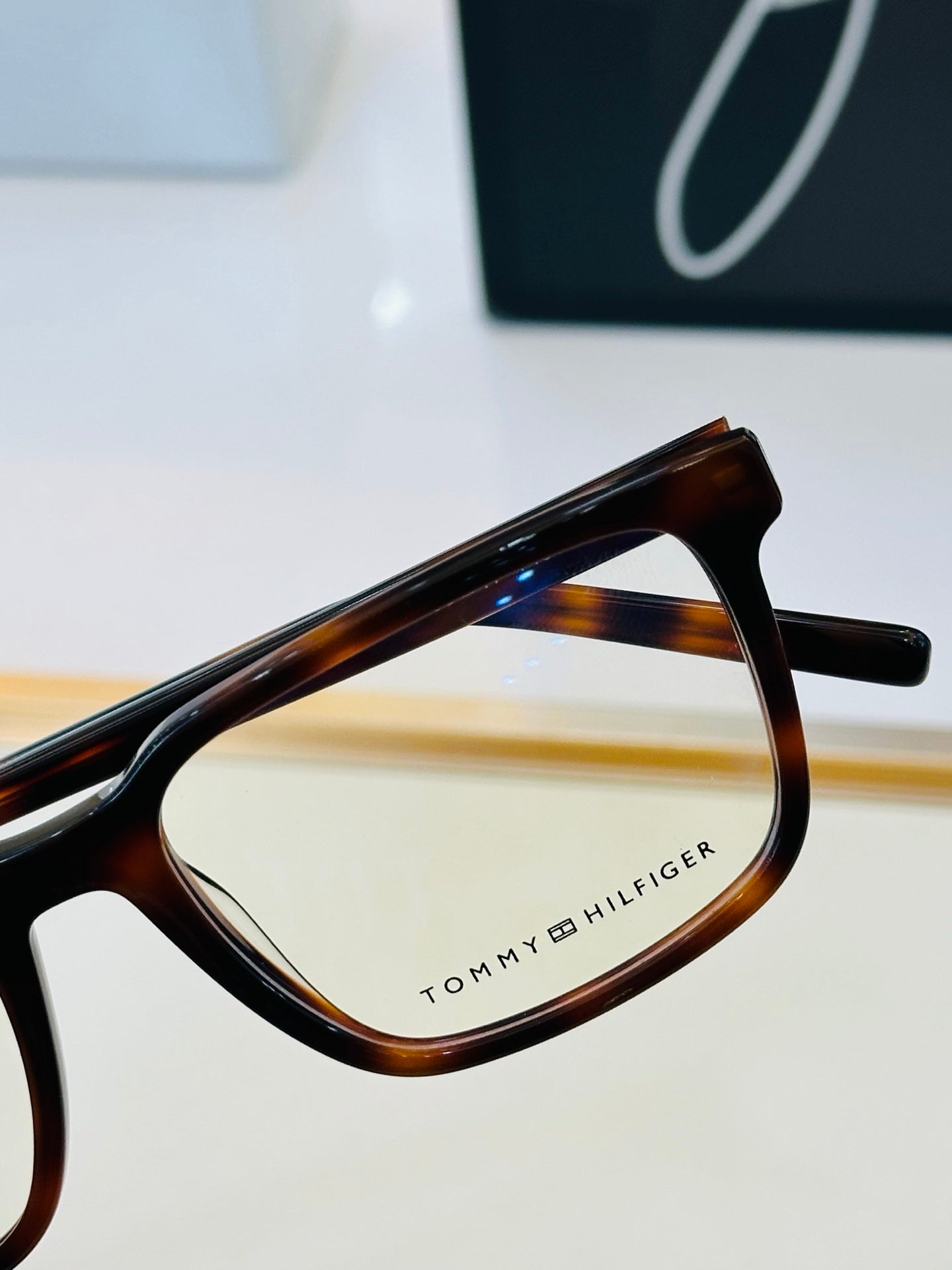 Tom Ford TH2246 Acetate Fashion Black Lens Sunglasses for Men & Women - detail image 6