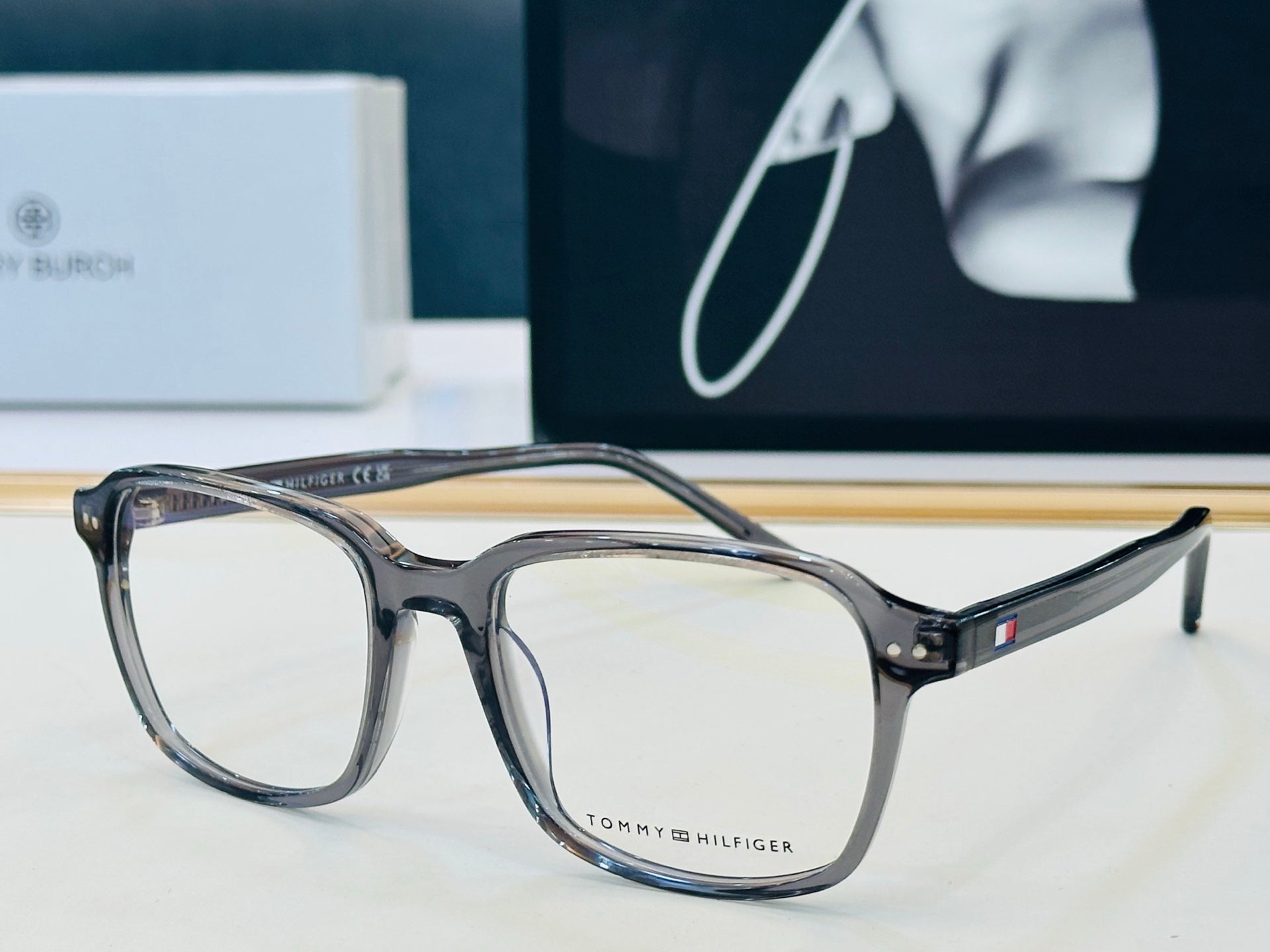 Tom Ford TH2190 Acetate Fashion Black Lens Sunglasses for Men & Women - detail image 4