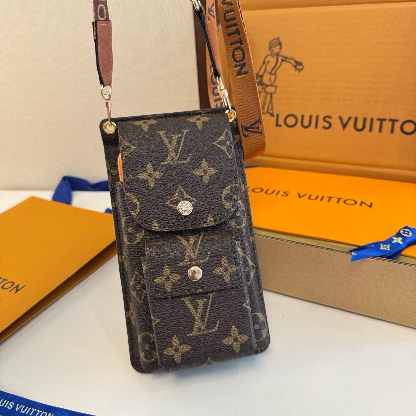 Louis Vuitton Fashion Black Lens Sunglasses for Men & Women - 398225 - detail image 3