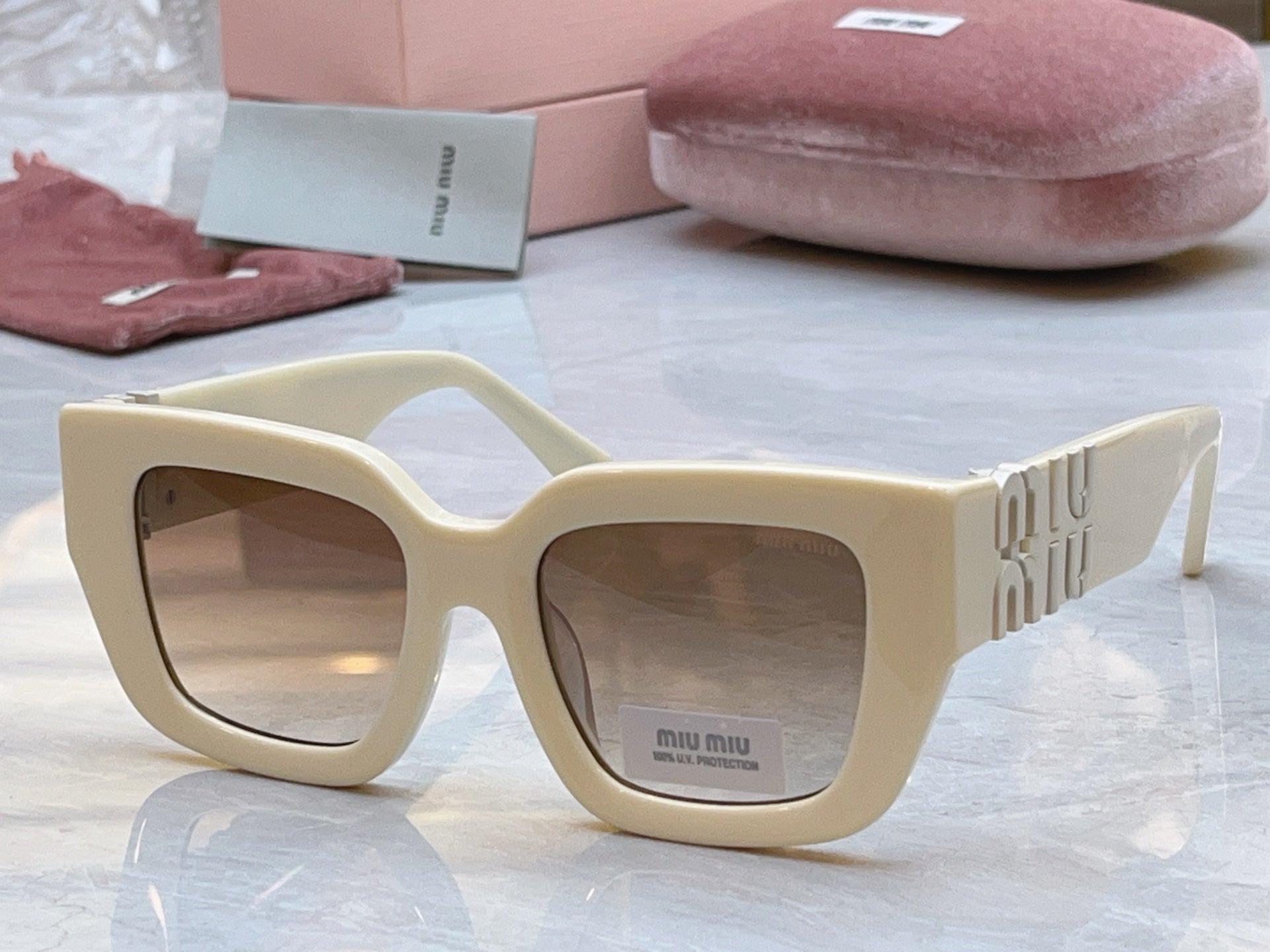 Miu Miu B05-F Fashion Black Lens Sunglasses for Men & Women - detail image 7