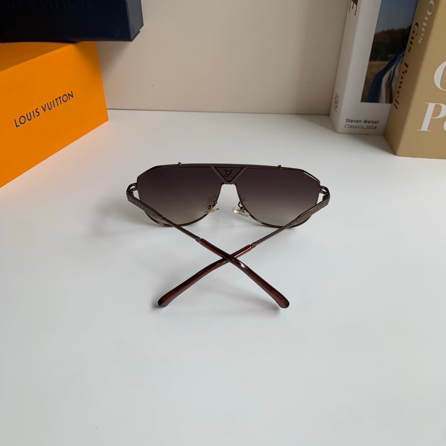 Louis Vuitton Metal Square Silver Lens Sunglasses for Men & Women - 414878 - detail image 7