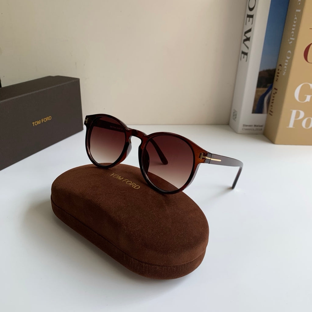 Tom Ford Fashion Silver Lens Sunglasses for Men & Women - 432879 - detail image 5