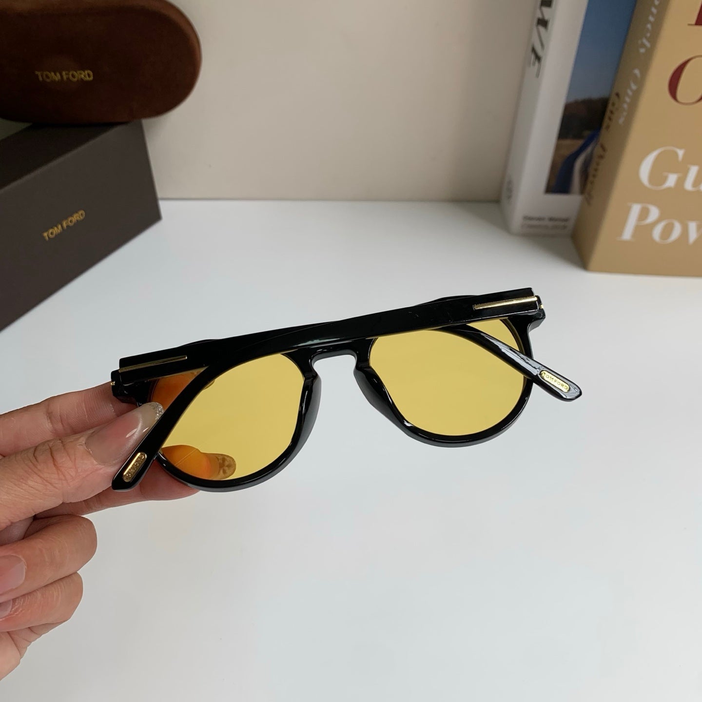 Tom Ford Fashion Gold Lens Sunglasses for Men & Women - 432880 - detail image 9