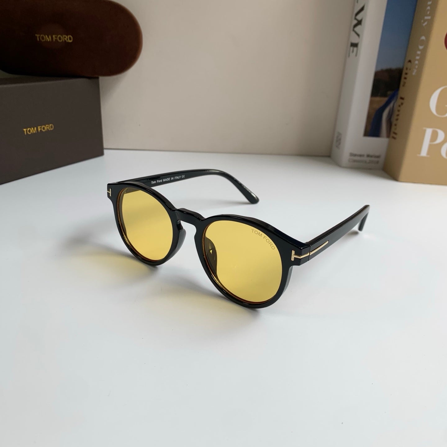 Tom Ford Fashion Gold Lens Sunglasses for Men & Women - 432880 - detail image 2