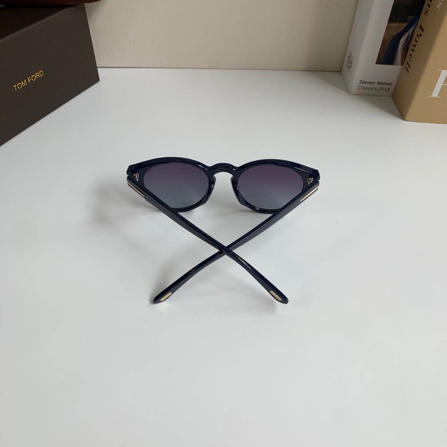 Tom Ford Fashion Silver Lens Sunglasses for Men & Women - 432881 - detail image 7