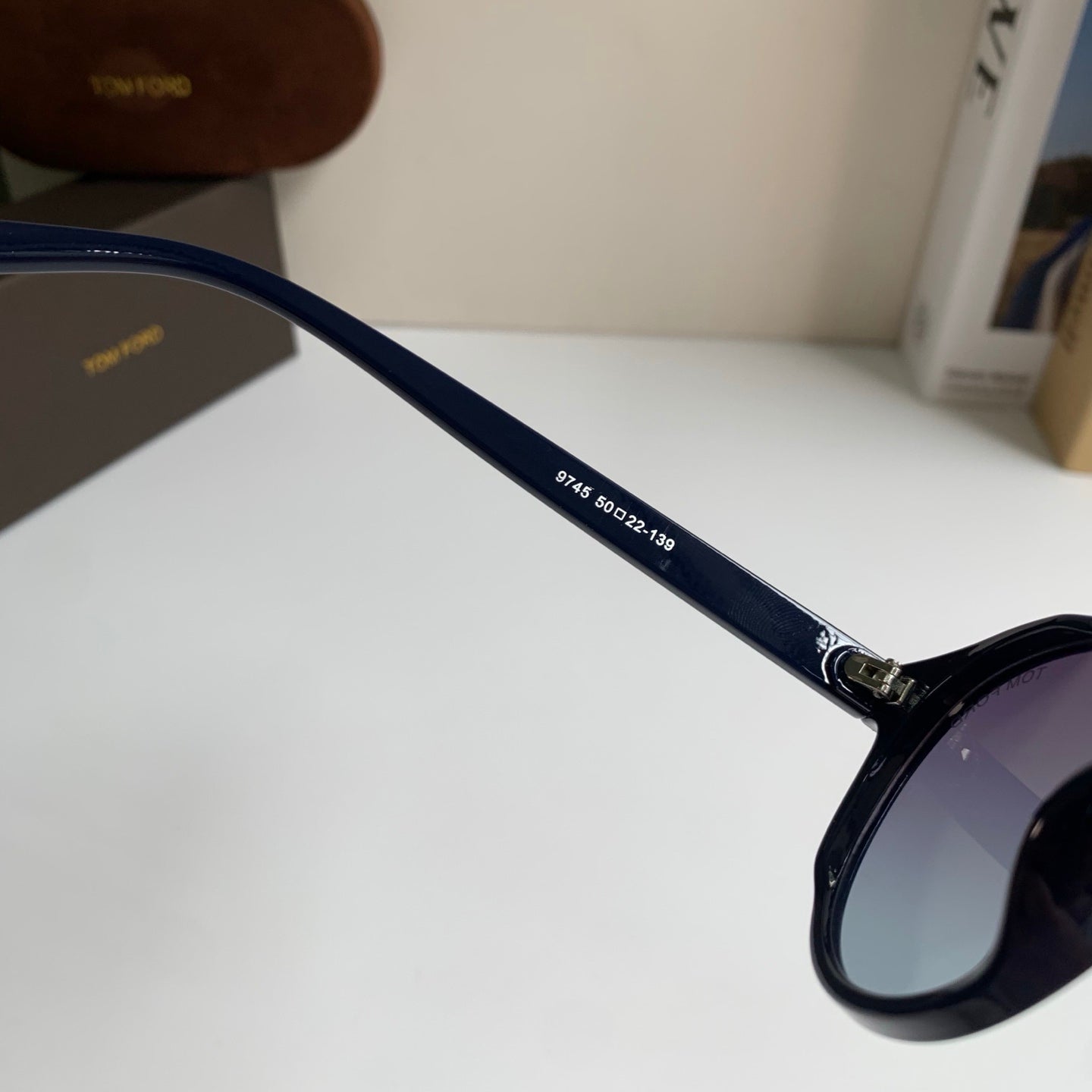 Tom Ford Fashion Silver Lens Sunglasses for Men & Women - 432881 - detail image 8